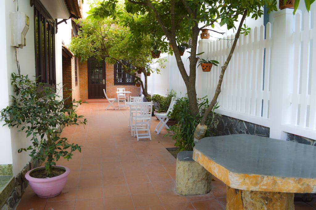 Halo Homestay Хойан Экстерьер фото