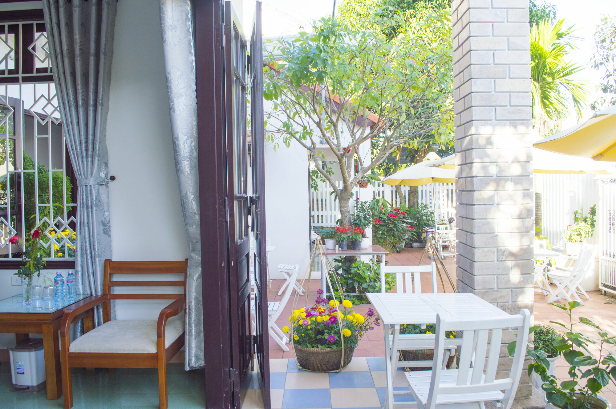 Halo Homestay Хойан Экстерьер фото
