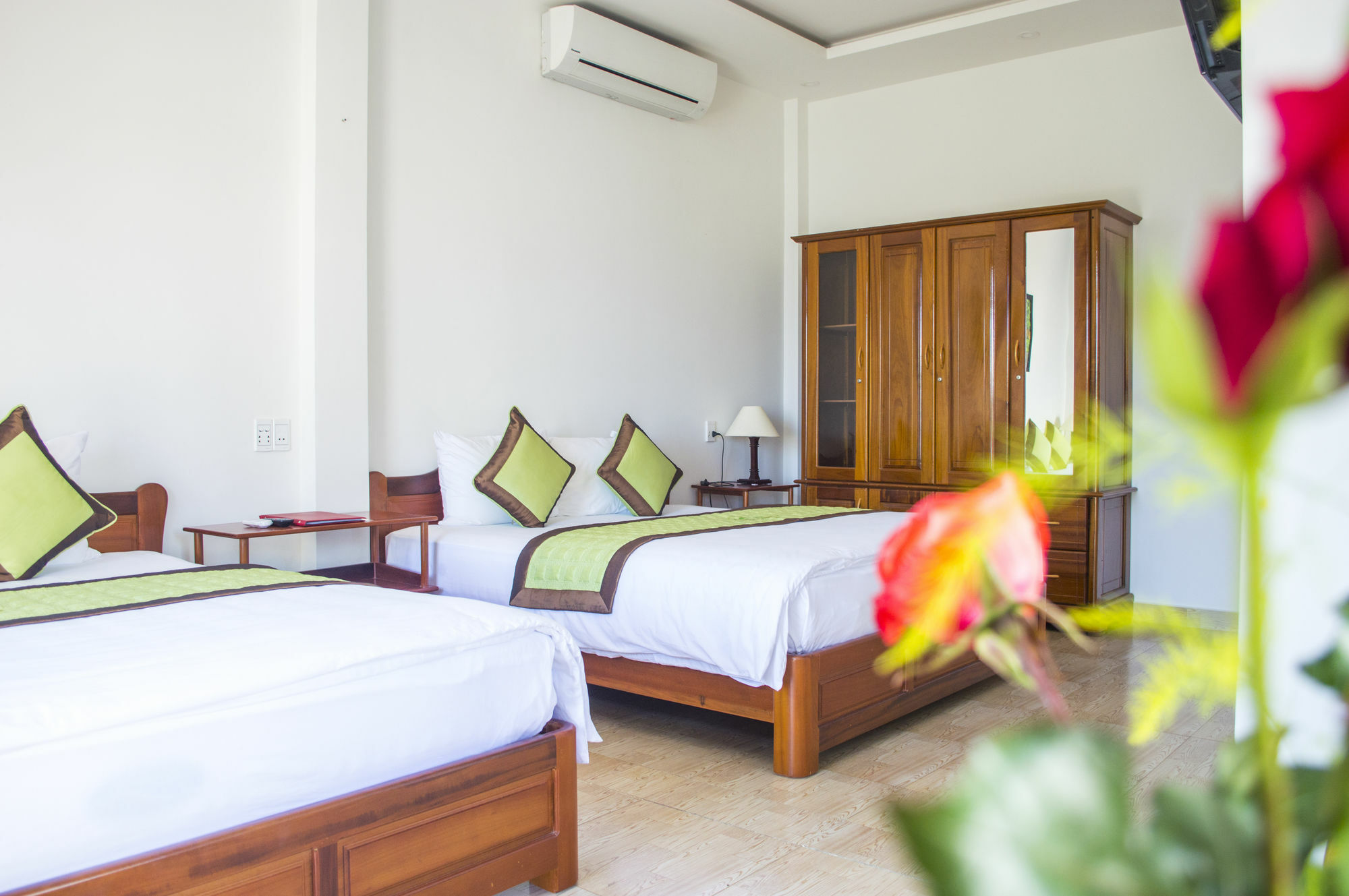 Halo Homestay Хойан Экстерьер фото