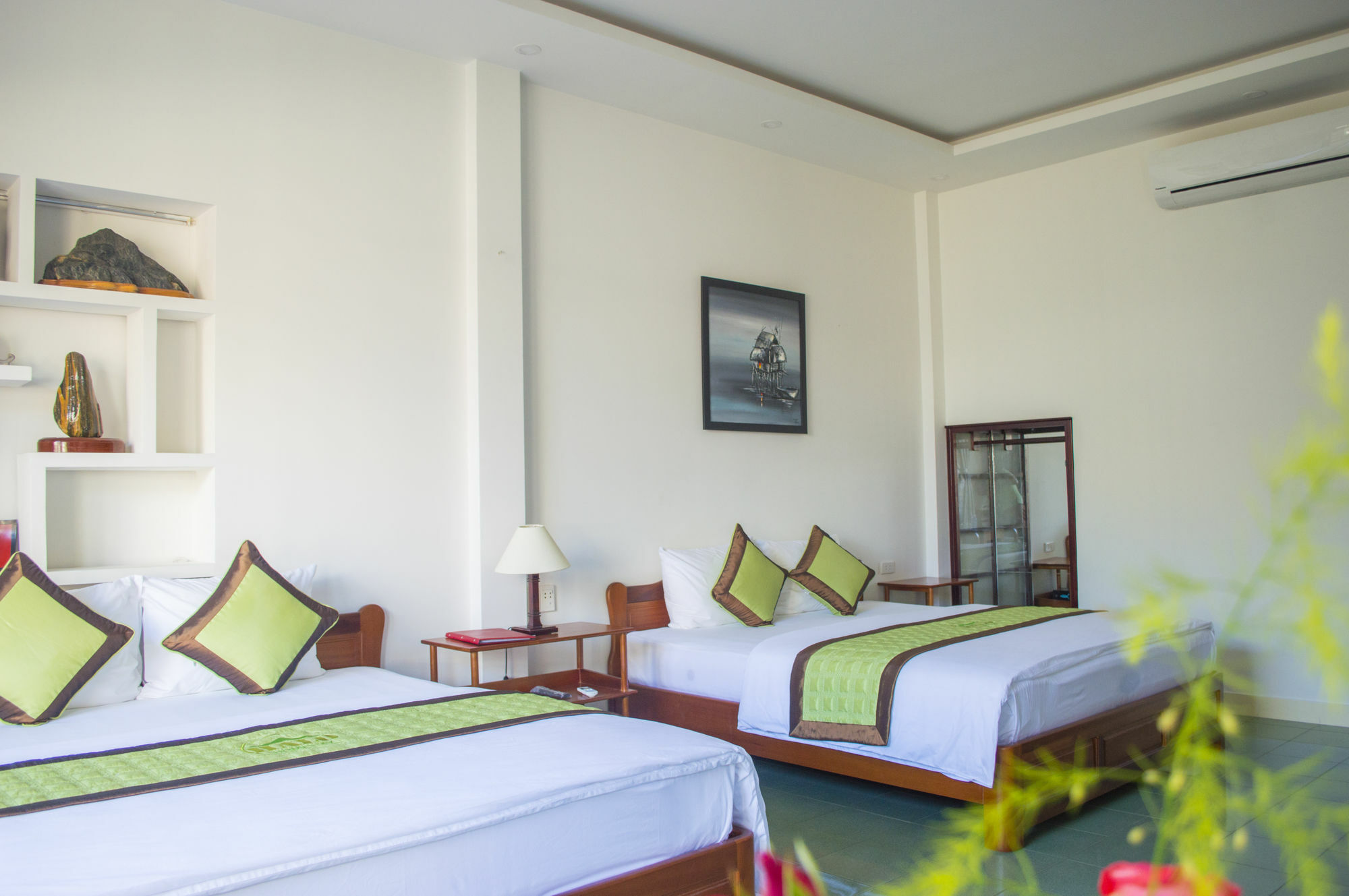 Halo Homestay Хойан Экстерьер фото
