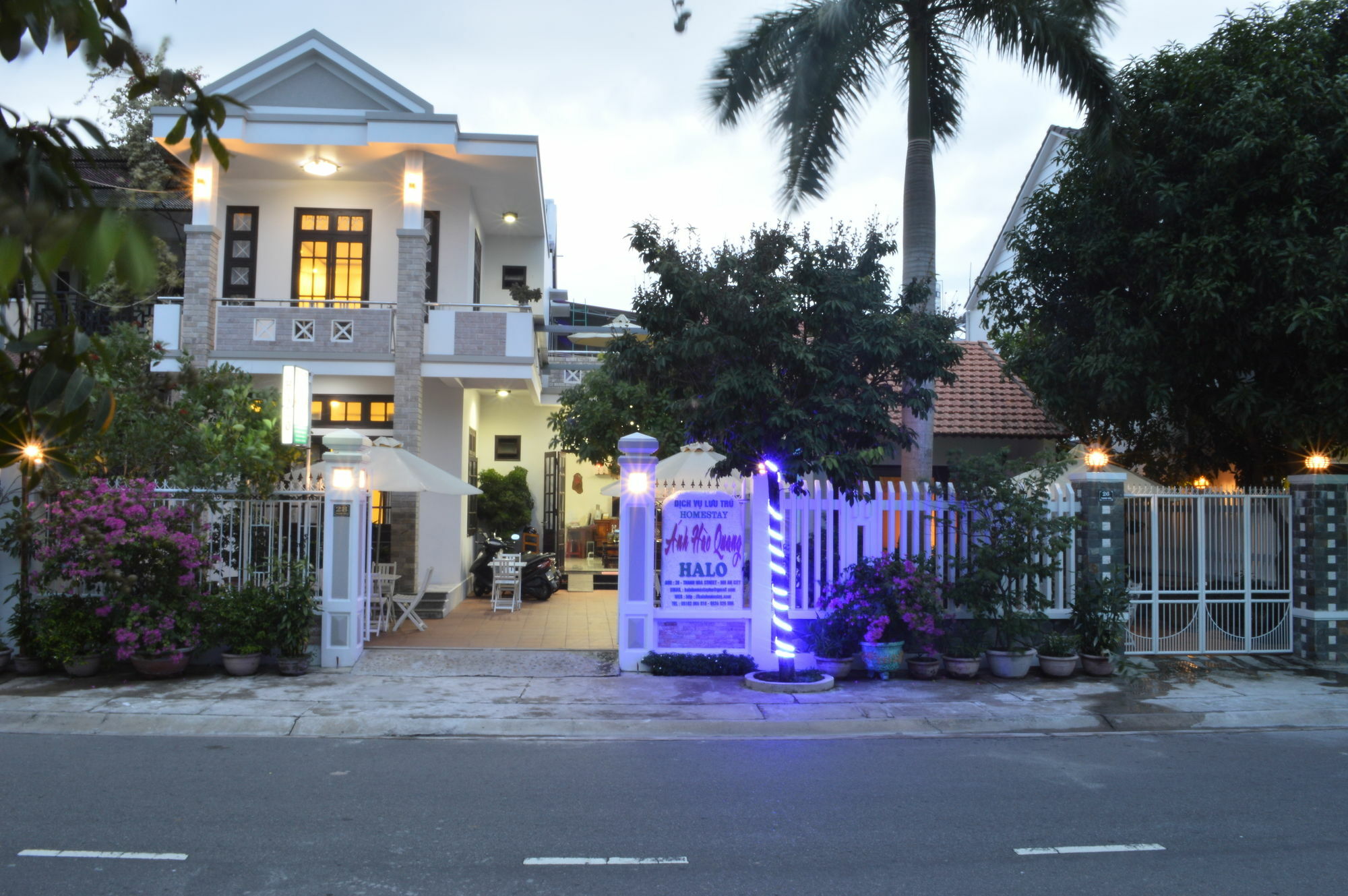 Halo Homestay Хойан Экстерьер фото